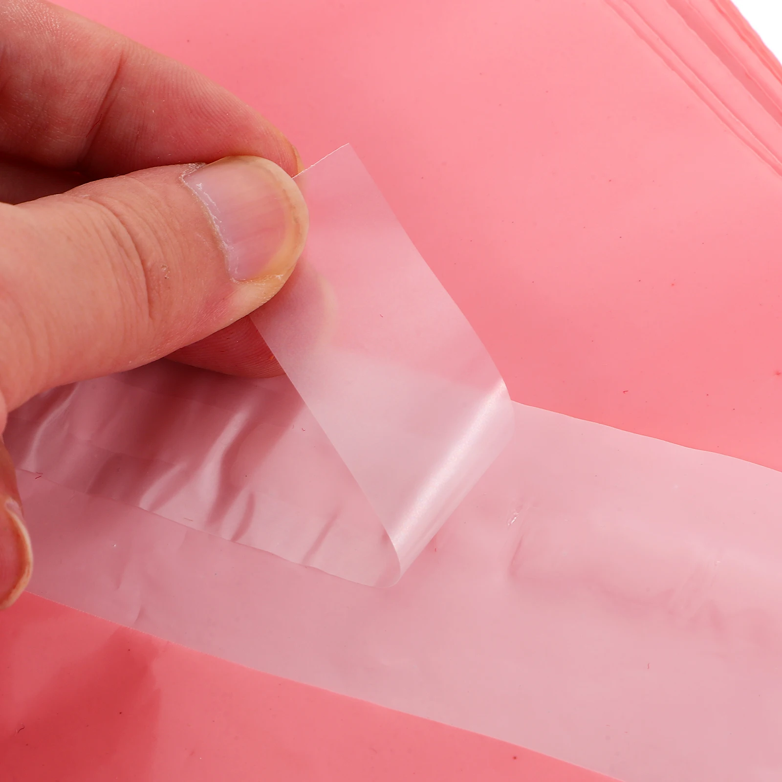 

100Pcs Shipping Envelopes Thick Mailing Bags Self-Adhesive Bags for Clothing