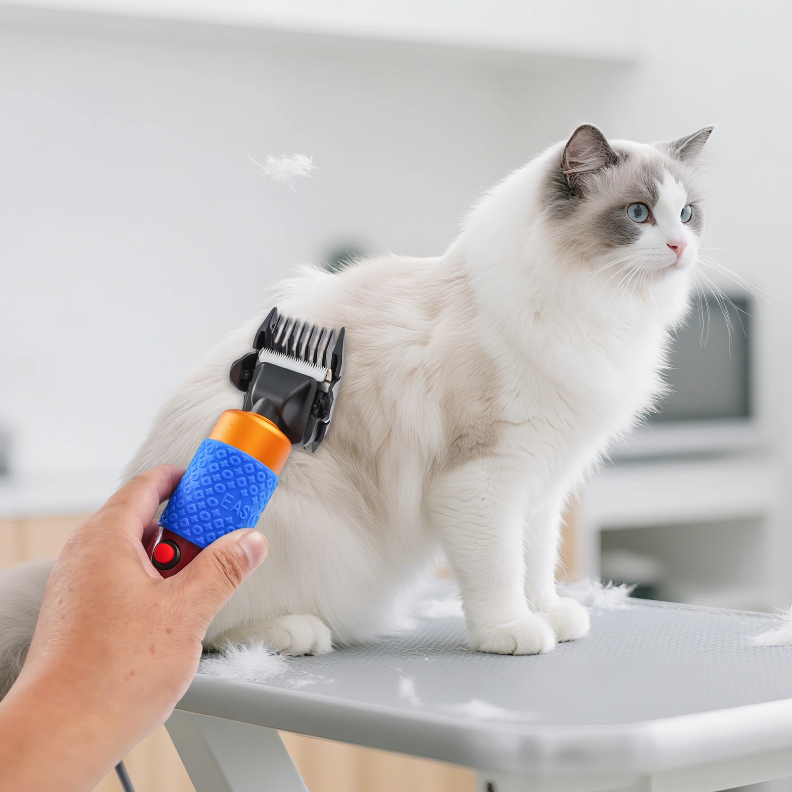 Elektrischer Tierhaarschneider mit Keramikstahlklinge, geräuscharmes, wiederaufladbares Pflegeset für Hunde, Katzen, Pferde, Schafe, rutschfestes ergonomisches Design für den professionellen