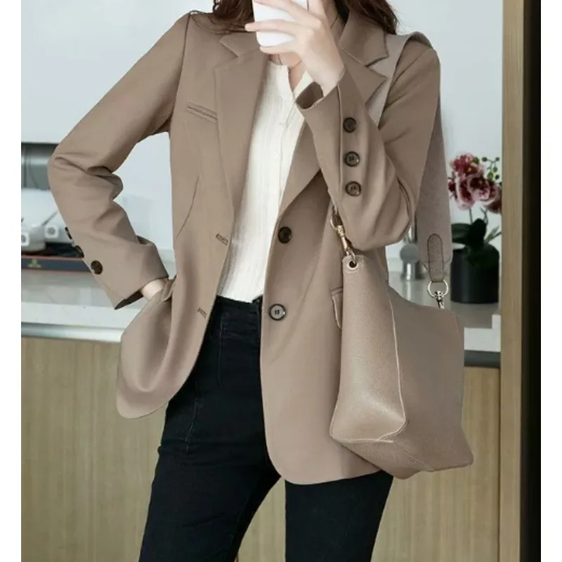 

Spring 2026 Women Loose Casual Versatile Fashion Style Design Commute Solid Color Leisure Suit Jacket Trendy Women Clothing