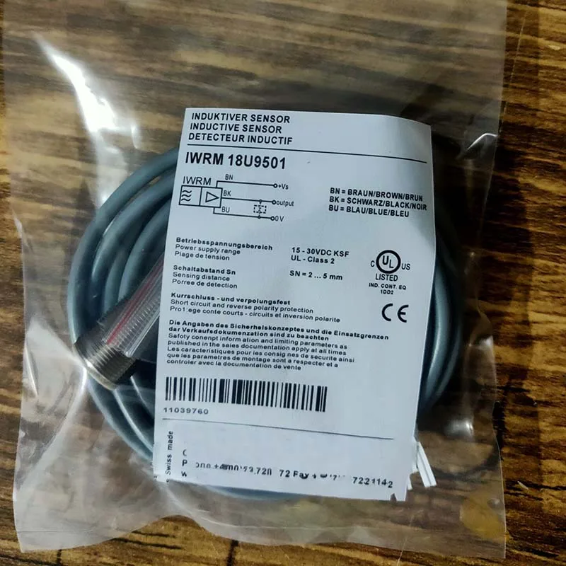 1 PCS NOVO IWRM 18U9501 PARA Sensor Analógico Baumer