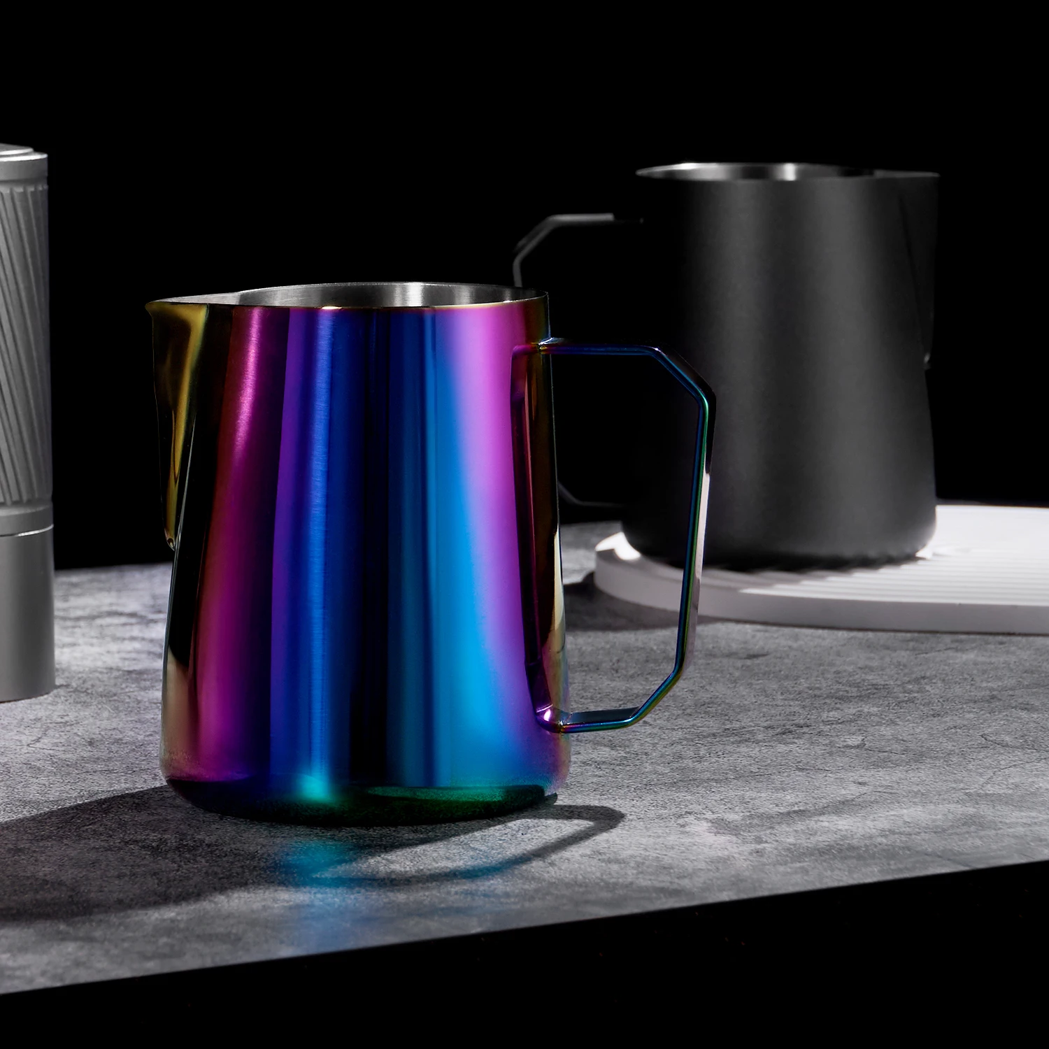 

BANLEE Coffee Milk Frothing Pitcher Jug 304 Stainless Steel With Scale Latte Steam Coffee Specialized Creative Cafe Accessories