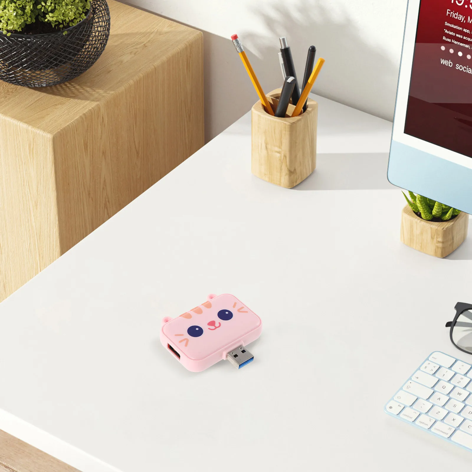 

4 Ports Usb Hub Portable Laptop Adapter For Computer Multi Device Connectivity High Speed Data Transfer Compact Hub Usb C