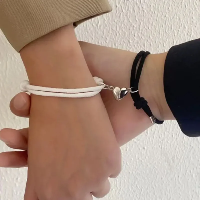 2 piezas Color negro blanco cuerda de mano amor pareja magnética buen amigo buen hermano fiesta estudiante viaje moda elegante plata Mul