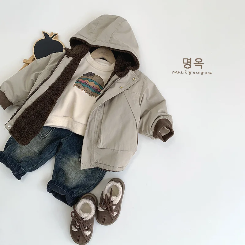 2024 Otoño Invierno nuevos pantalones vaqueros niños niñas pantalones casuales sueltos pantalones vaqueros con bolsillos para bebés pantalones Cargo para niños pequeños ropa prendas de vestir exteriores