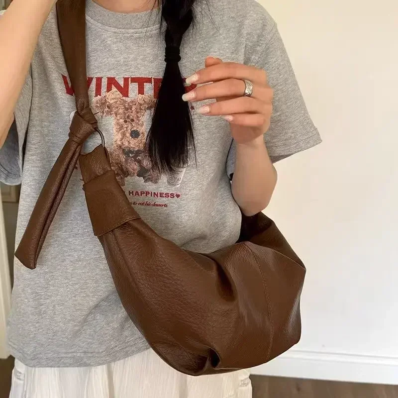 Vintage Large Capacity Hobo Bag Women 2024 University Shoulder Bag Minimalist Korean Fashion Crossbody Bag Aesthetic