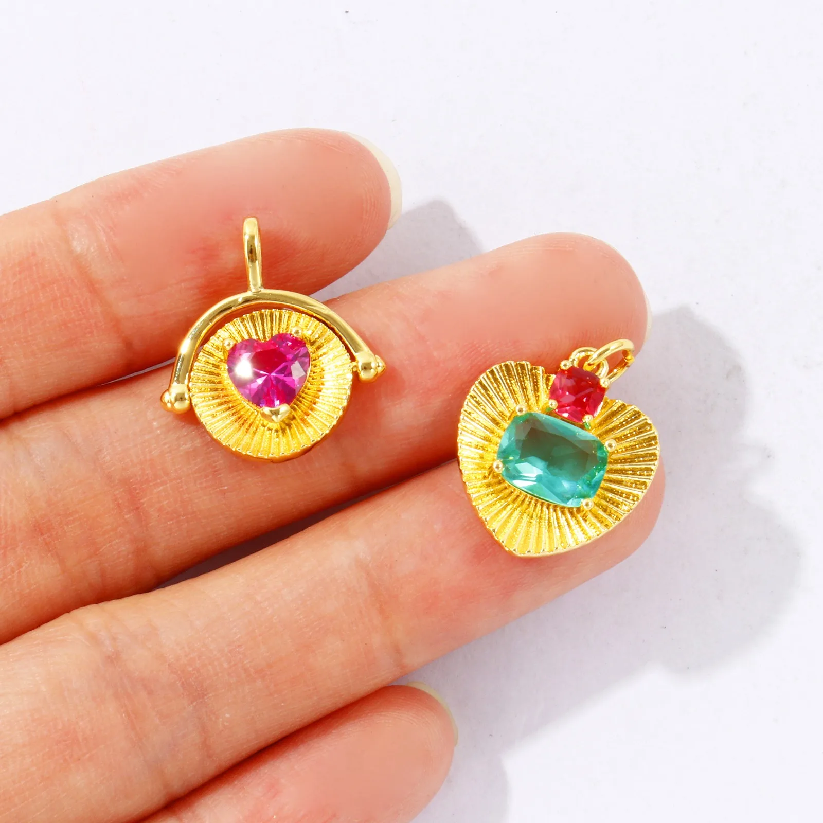 1Pc Vintage Textured 18K Gold Plated Brass Heart Charms Cubic Zirconia Pendant For Women DIY Jewelry Making Valentine's Day Gift