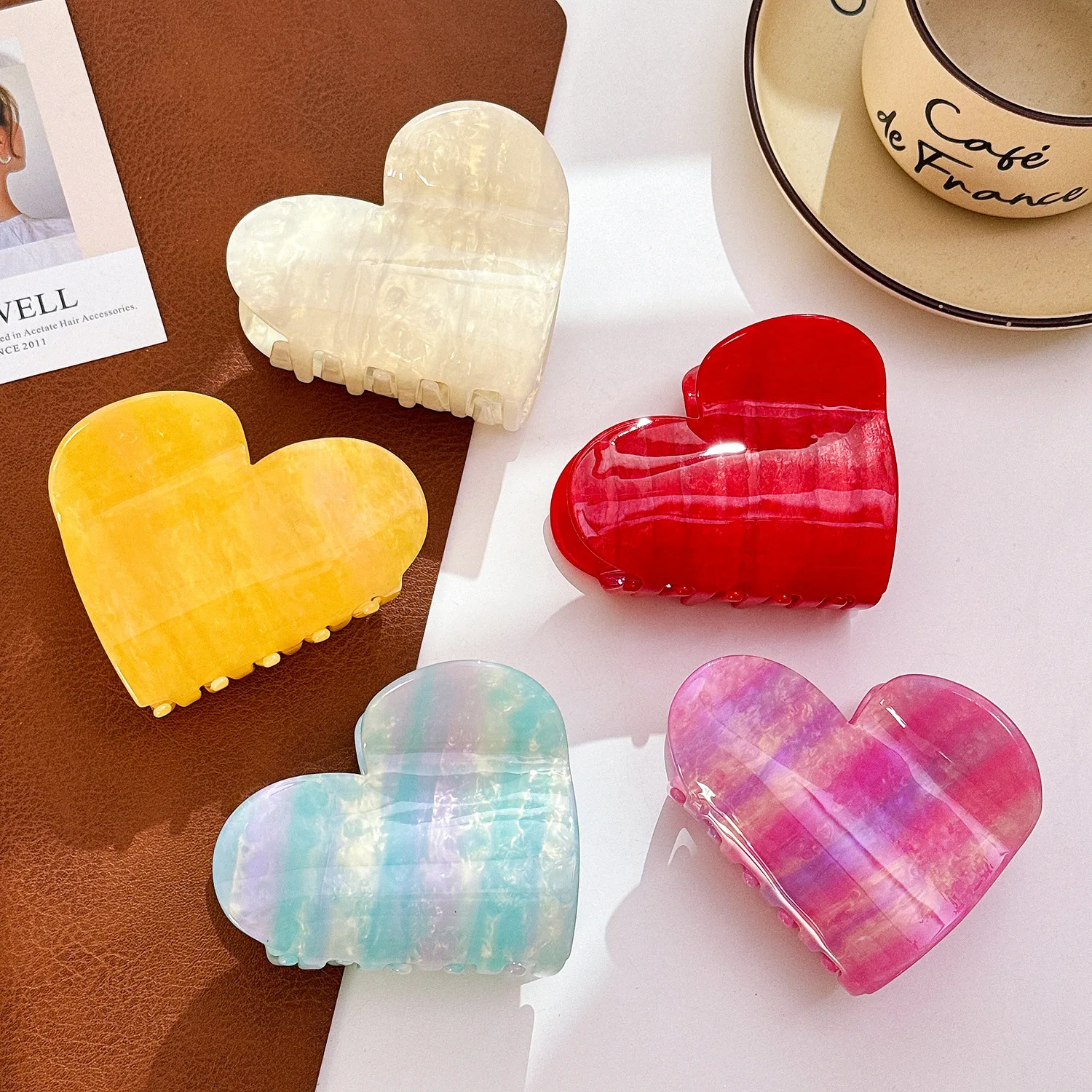 

Dowell Upscale Heart Sweet Acetate Hair Claw Clip Valentine's Day Gift Women's Hair Accessories