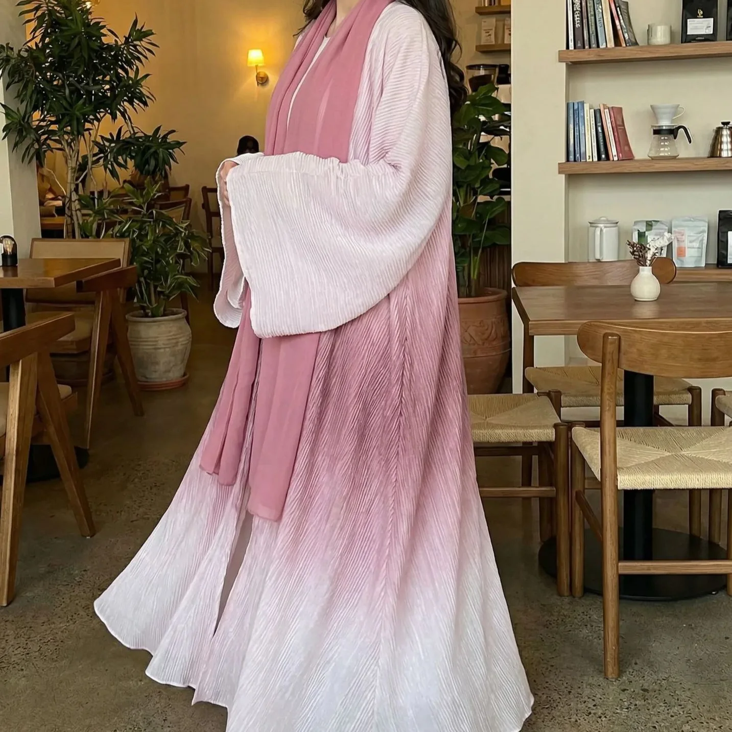

2026 Elegant Pleated Abaya Dress Ramadan & Eid Muslim Party Jalabiya Kaftan Long Arab Robe for Women Dubai & Morocco Style
