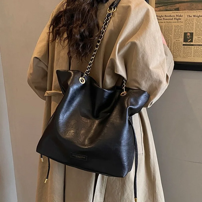 

Premium Women's Messenger Bag Made Of Microfiber Leather Boasting Gibraltar High-End Commuter Lightweight Soft Look