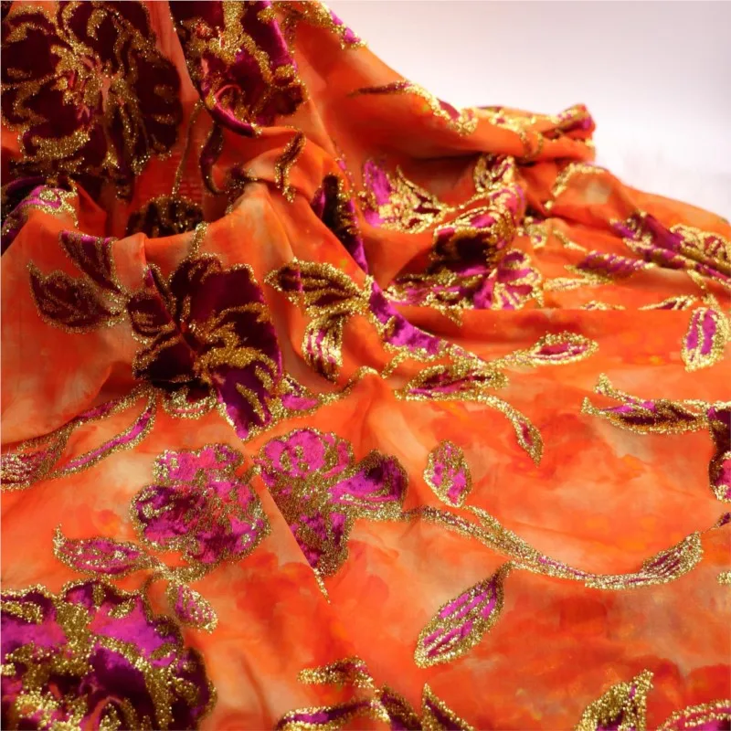 

Высококачественное платье на заказ и Cheongsam из тканой бархатной парчовой жаккардовой ткани с цифровой печатью