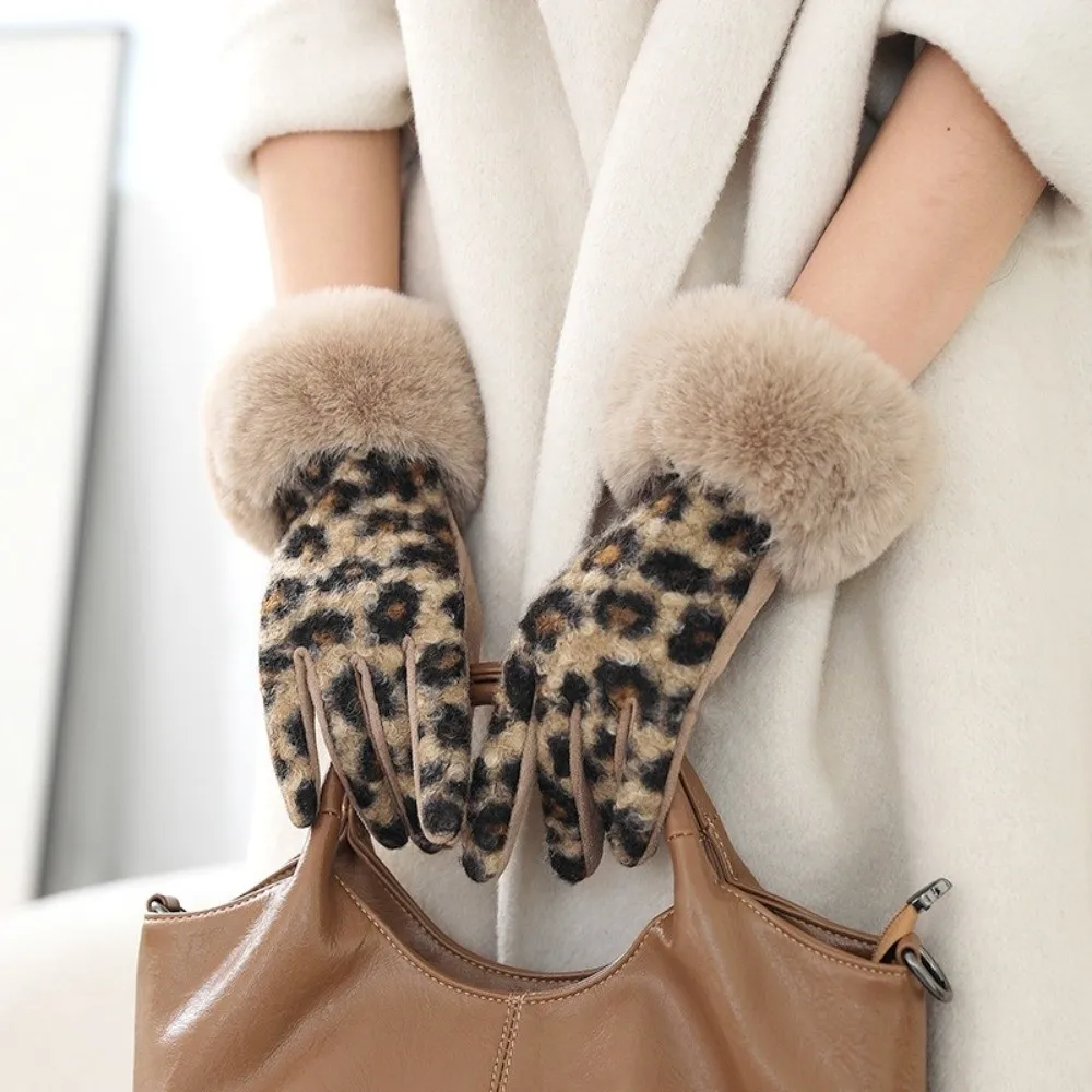 ถุงมือกำมะหยี่ลายเสือดาวแบบหนา ถุงมือผู้หญิงแบบเต็มนิ้ว อุ่น กันลม ถุงมือหนังกลับสำหรับฤดูหนาวและฤดูใบไม้ร่วง