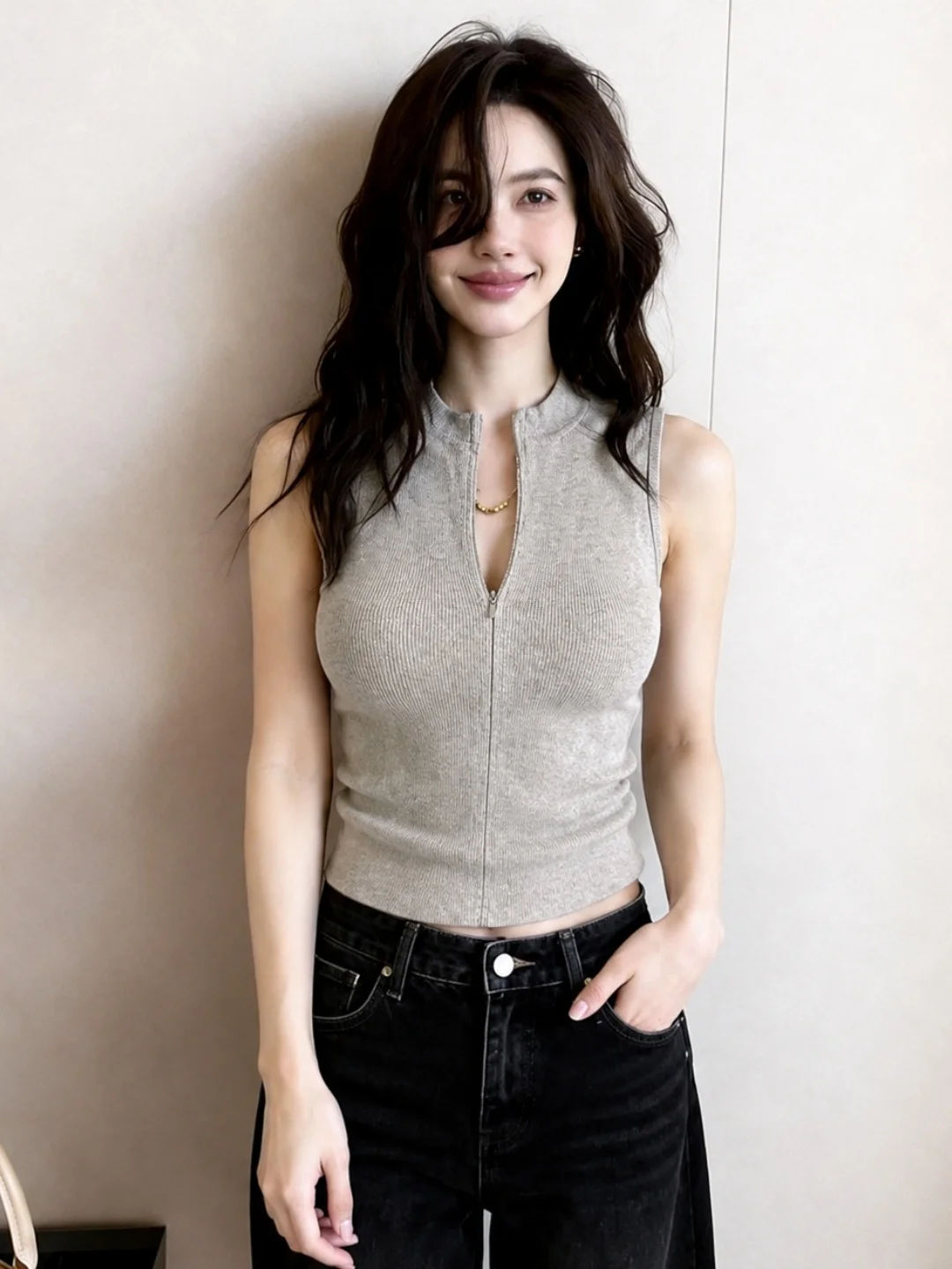 

Korean Style Fashionable Sleeveless Knitted Vest Women's Summer Slimming Versatile Half Zipper Simple Design Commute Wear