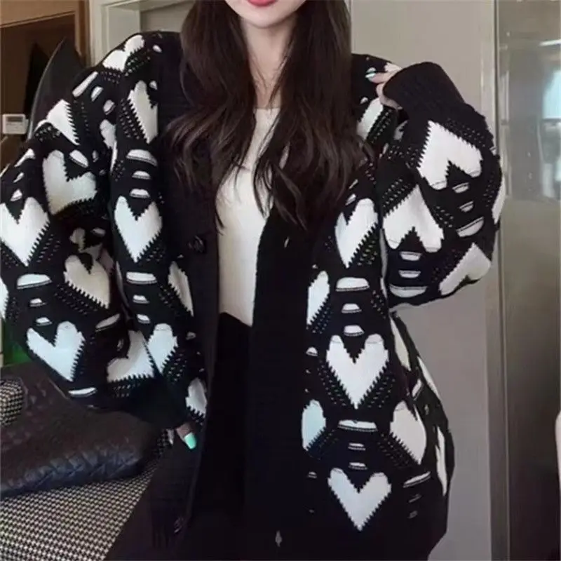 

V-neck Knitting Cardigan Coat Women Autumn Winter Fashion Love Jacquard Long Sleeve Sweater Casual All-match Trend Knitwear Tops