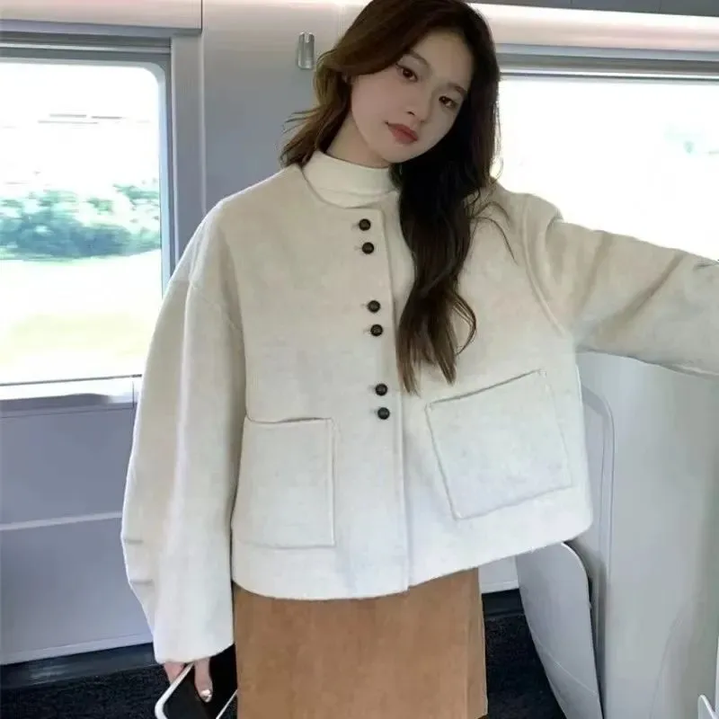 

utumn Winter New Fashion Short Double-Sided Wool Jacket Women High-End Long sleeves Woolen Coat Female Loose Outerwear B1426