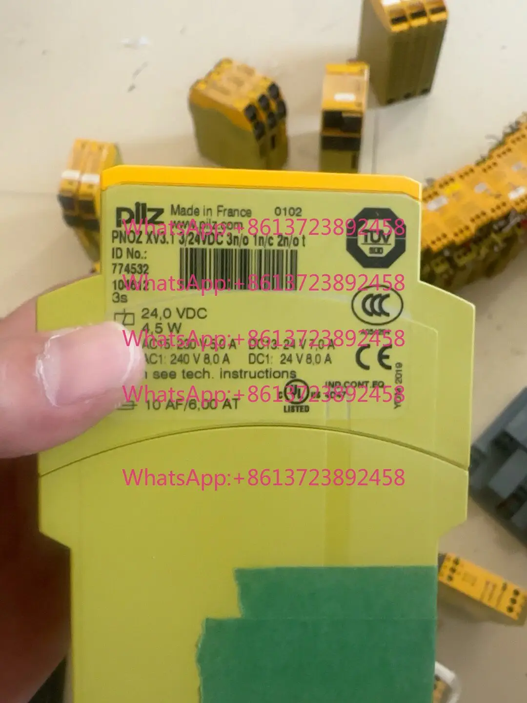 PILZ safety relay PNOZ XV3.1 unit price 950 French original genuine, model 774532, 3n/o 24VDC