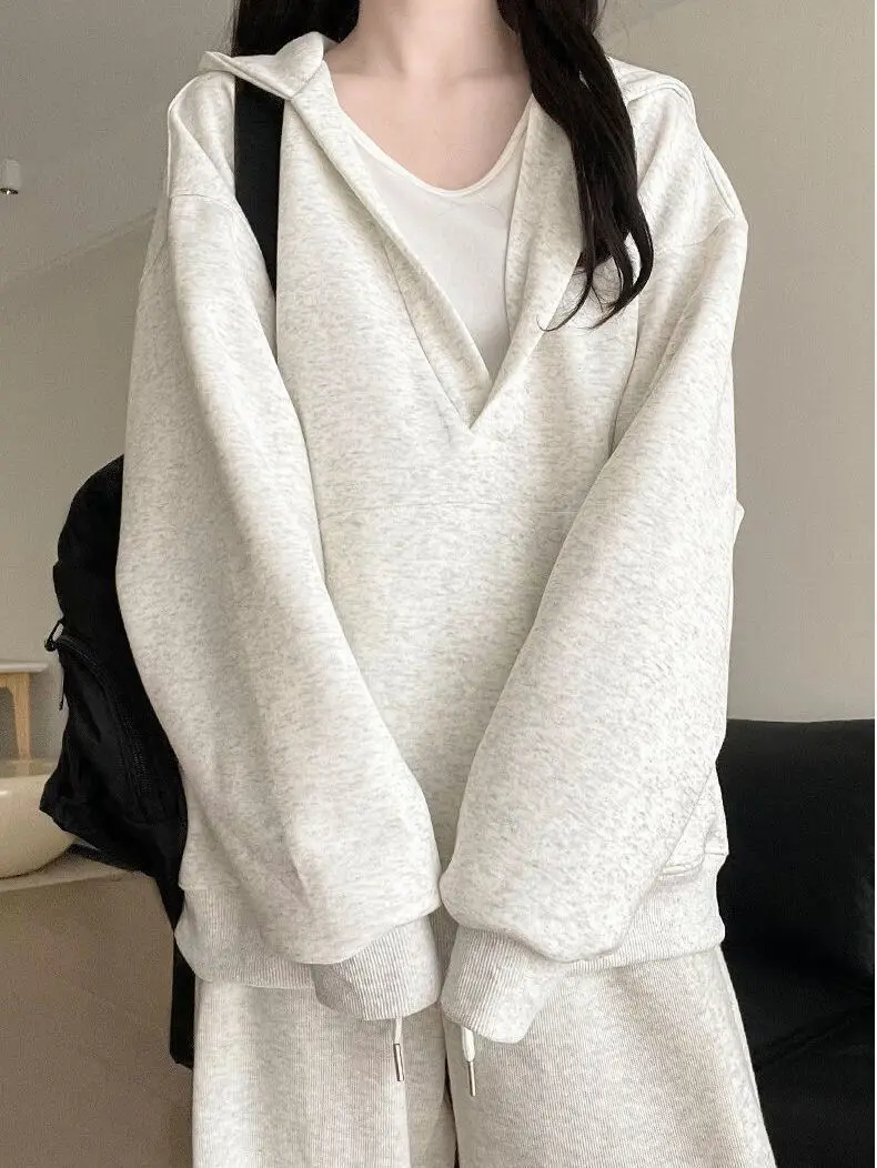 

Advanced Fashion Casual Long Sleeved Set Women's Autumn And winter style V-neck loose Hoodie simple and Versatile Two-piece Set