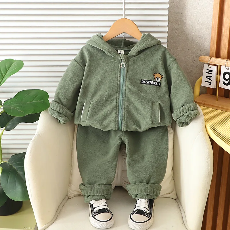 طقم النسخة الكورية الجديدة للأطفال لعام 2025 على شكل دب كرتوني للخريف والشتاء للأولاد مع طقم مكون من قطعتين بقلنسوة من عمر 0 إلى 5 سنوات #2