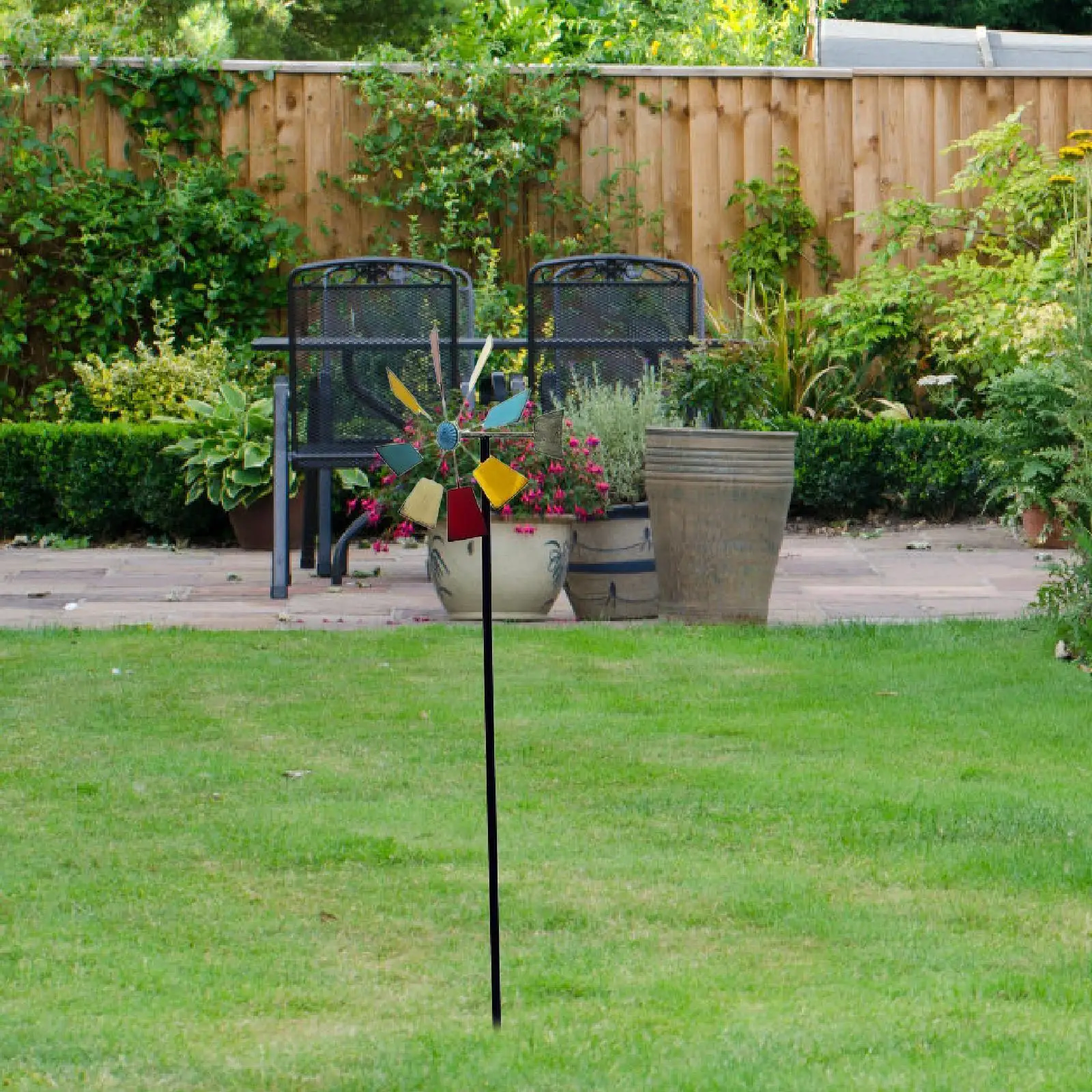 

Wind Spinner with Stake Outdoor Metal Windmill Landscape Garden Decor Wind Sculpture for Park Garden Pathway Courtyard Fence