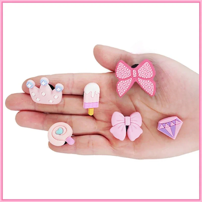 Pink Color Shoe Decoration Shoe Buckles PVC Charms Cartoon Shoe Accessories for Clog Sandals XMas Gifts  Pins Bucklele