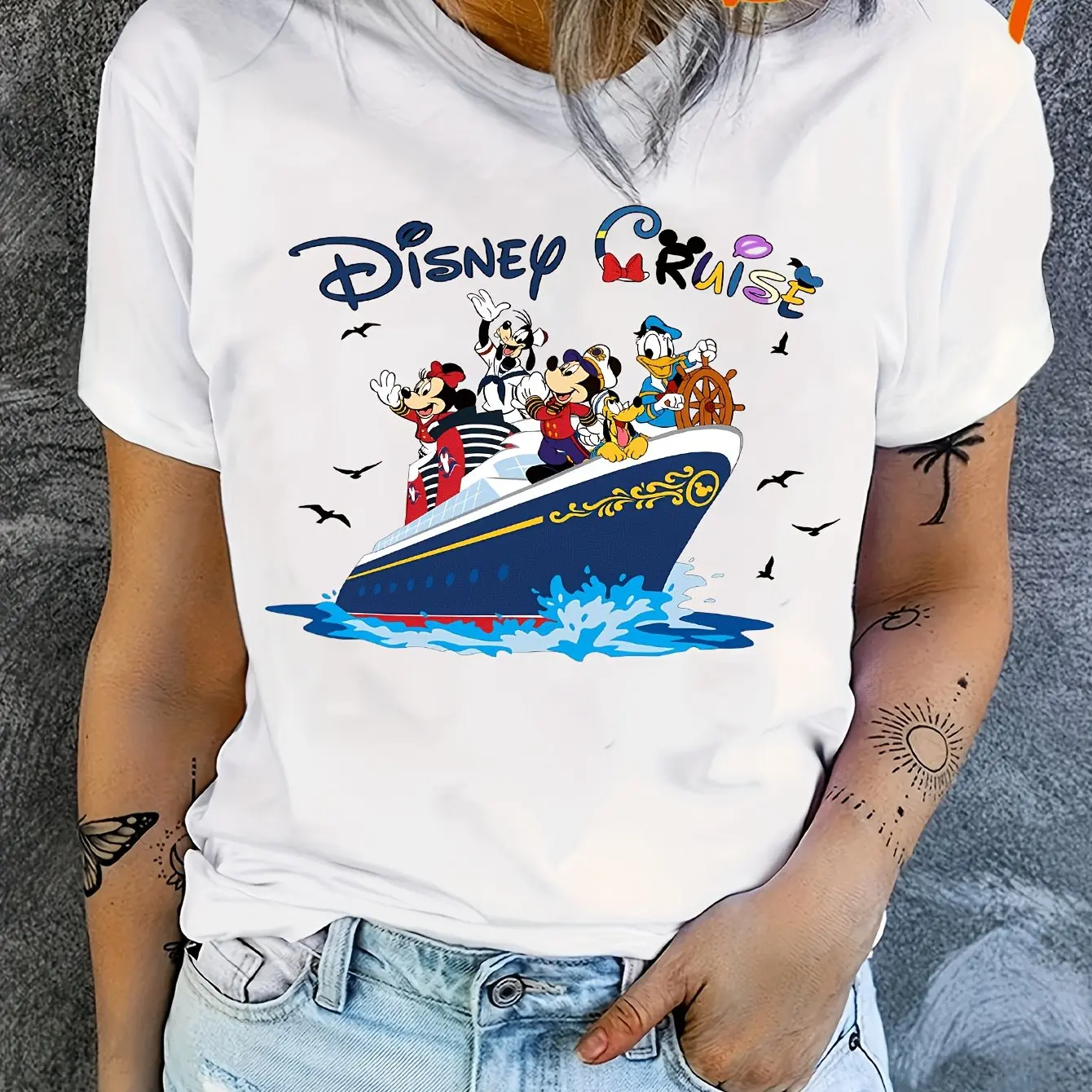 

Новинка 2025 года, модная футболка из чистого хлопка с принтом Диснея для отдыха, ретро уличный студенческий стиль, Y2K, Harajuku, облегающий крой, унисекс