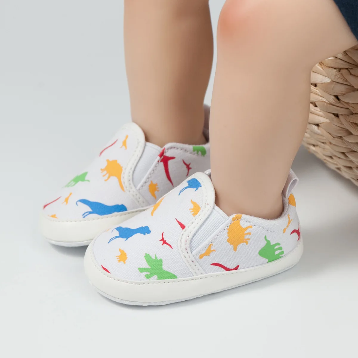 

Newborn Baby Canvas Shoes Unicorn Dinosaurs Baby Boys Girls Shoes Toddler Anti-slip Soft Cotton Sole Sneakers First Walkers