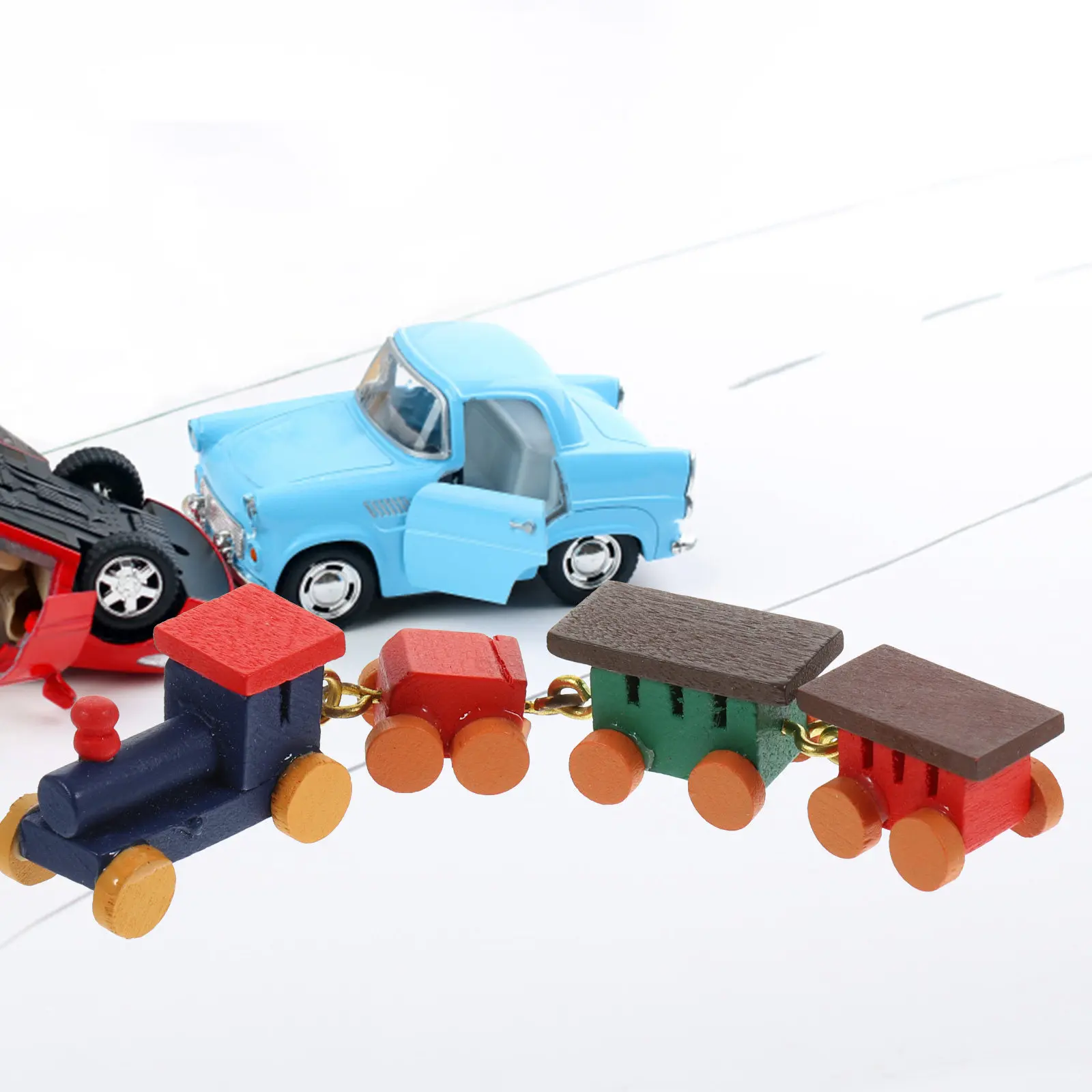 

Wooden Mini Train Adornment Creative Craft for Kids Fun Home Office Hotel Bar Decoration Mini Wooden Train Decor