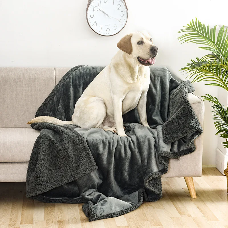 

Thickened Furry Solid Color Dog Blankets Luxury Warm Cosy Waterproof Large Size Cat Blanket for Sofa Bed Perros Accesorios