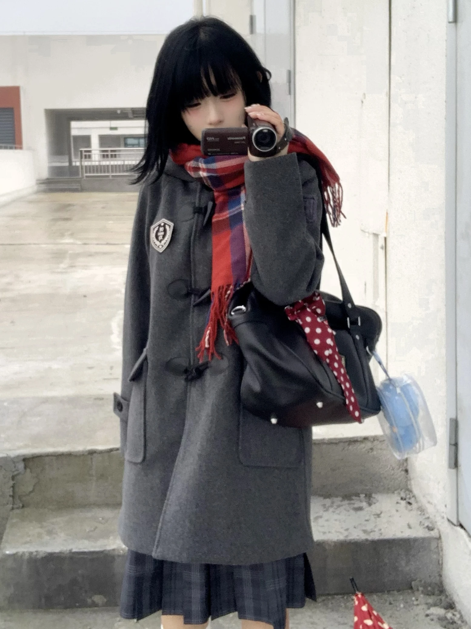 

Женское пальто с капюшоном Thiened ey, оригинальное пальто Jk Horn Button School Sle, осень-зима, длинное волокно из полиэфирного волокна для колледжа...