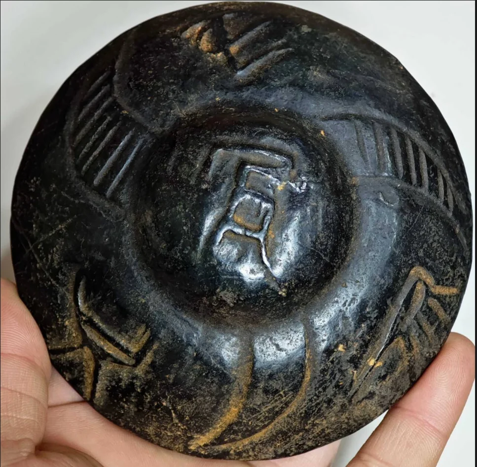 

China Hongshan Culture collectible Meteorite UFO Exquisite Statue