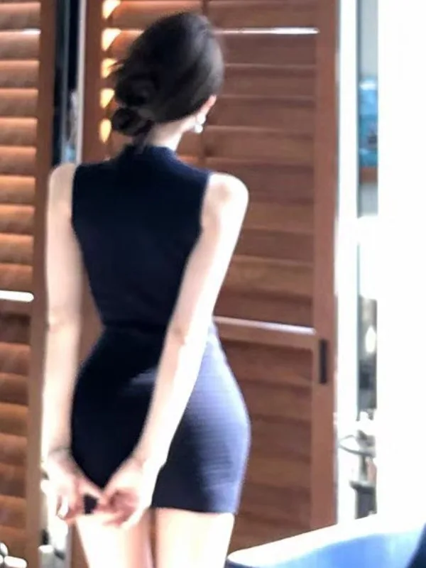 Pure Desire Sexy Spicy Girl Slim Fit Knitted Short Dress Women's Design Sensual High Waist No Sleeve Summer Dress