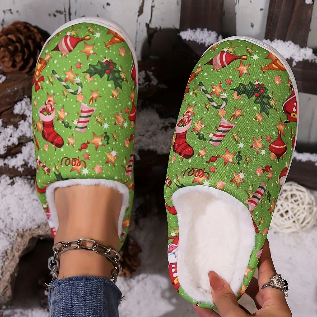 Cute Christmas Pattern Slippers - Cozy Plush Lined Indoor Home Footwear for Ultimate Comfort