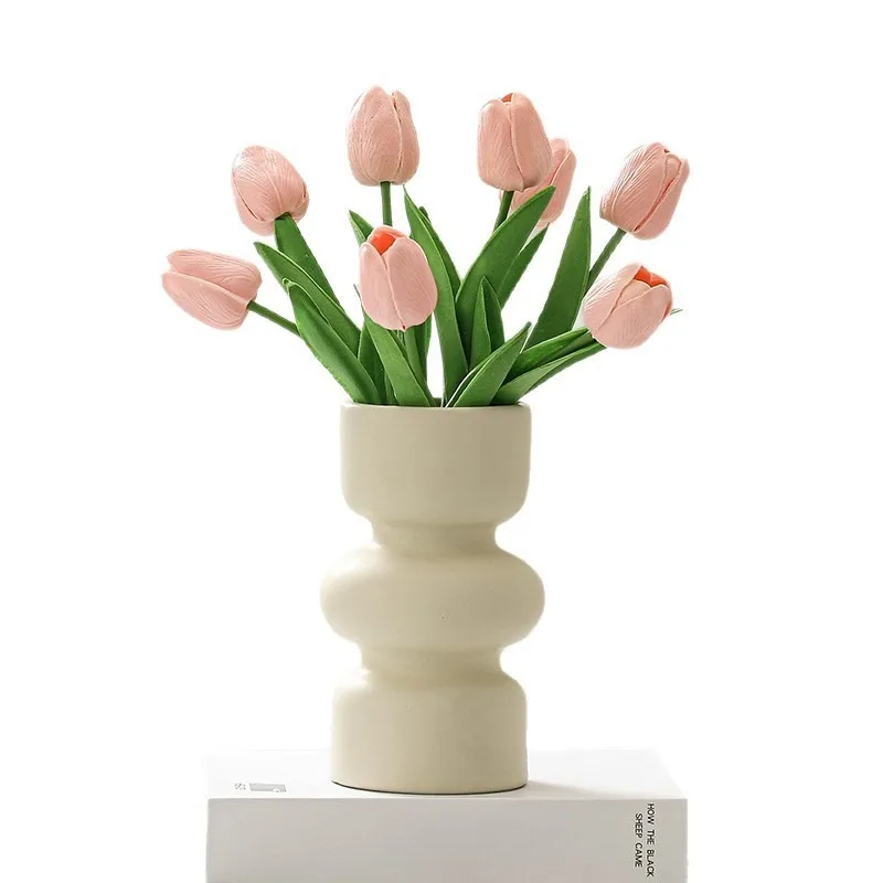 Internet celebrity cream wind ceramic vase, tulip simulation flower, flower ware, living room bedroom decoration crafts