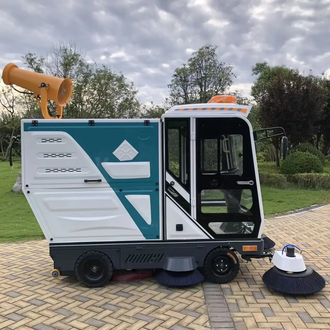 Hot Sale & High Quality Durable Road Rotary Sweeper