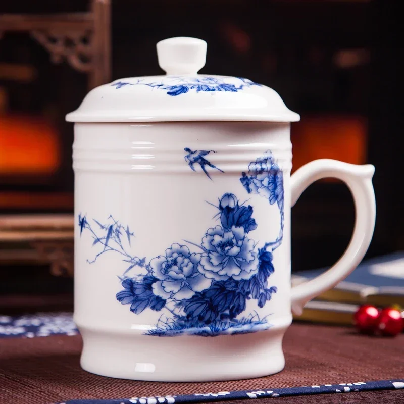 900 Ml Chinese Traditional Tea Cup with Lid Ceramic Blue and White Porcelain Office Large Capacity Water Milk Coffee Mug Teacup