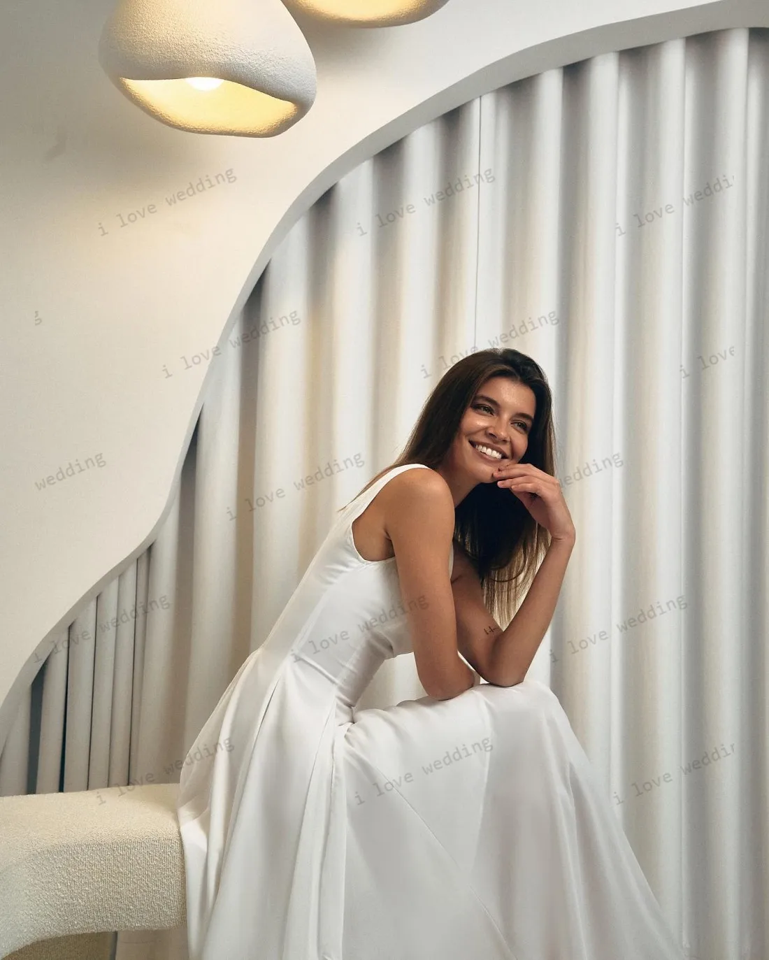 Suknie wieczorowe 2025 biała szyfonowa sukienka na imprezę z falbankami bez rękawów formalna do kostek linia A elegancki kwadratowy kołnierzyk dostosowane