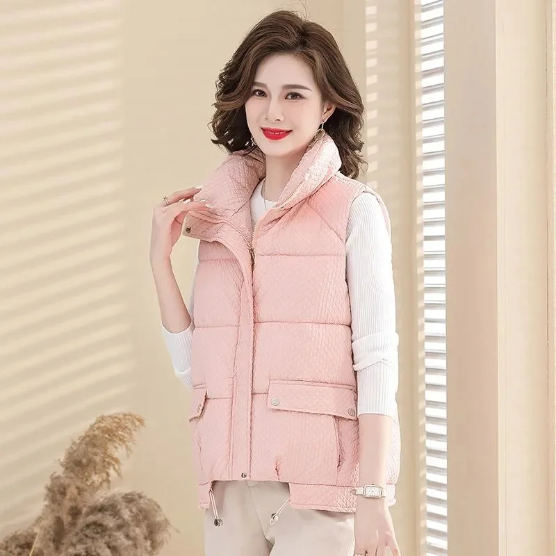 

Хлопковый жилет на пуху для мамы, женские новые парки, зима 2025 г., свободный жилет, верхняя одежда, женское пальто без рукавов с воротником-стойкой