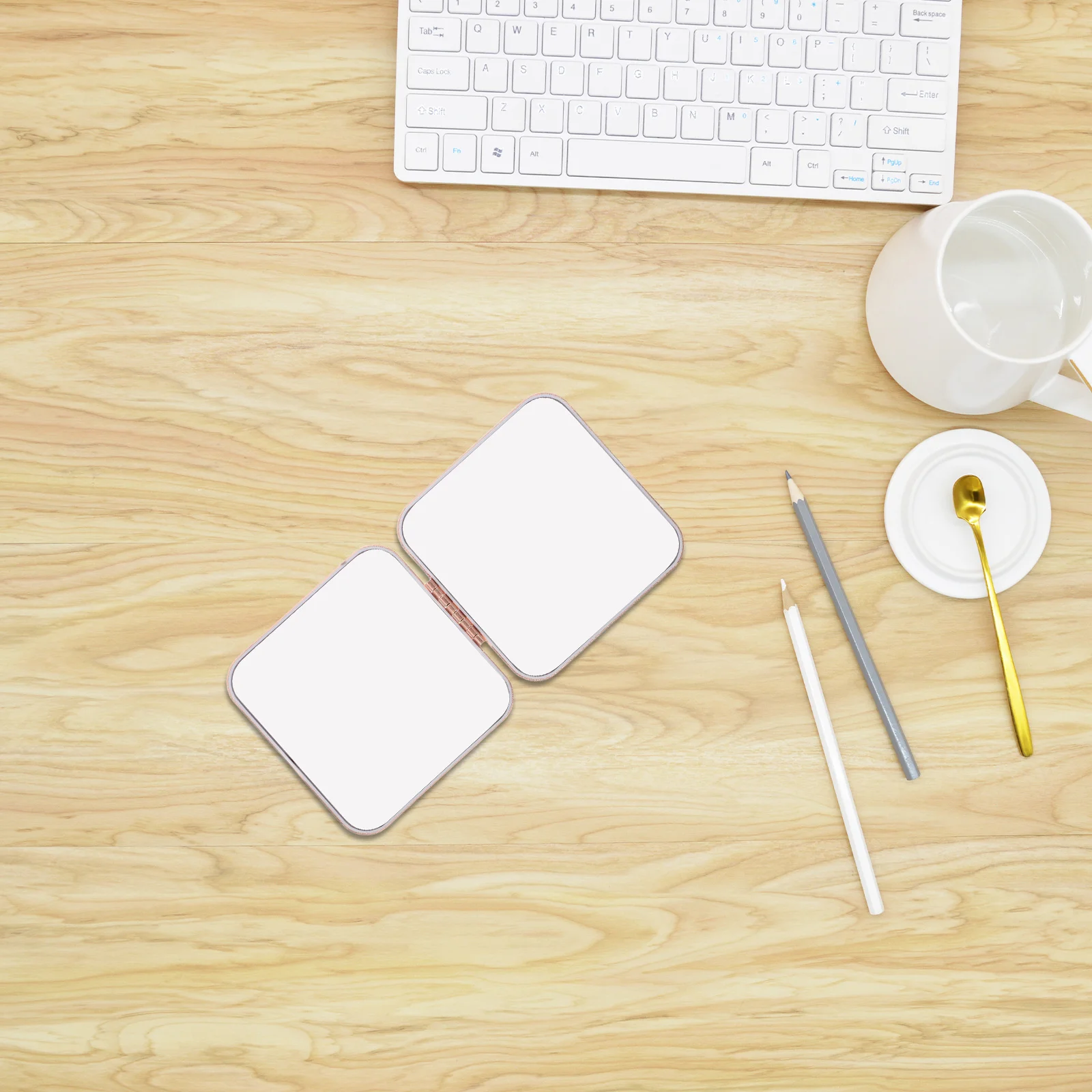 Kompaktowe lusterko do makijażu podróżne, metalowe, przenośne, składane, dwustronne, powiększające, z wyraźnym obrazem, odporne na zarysowania.