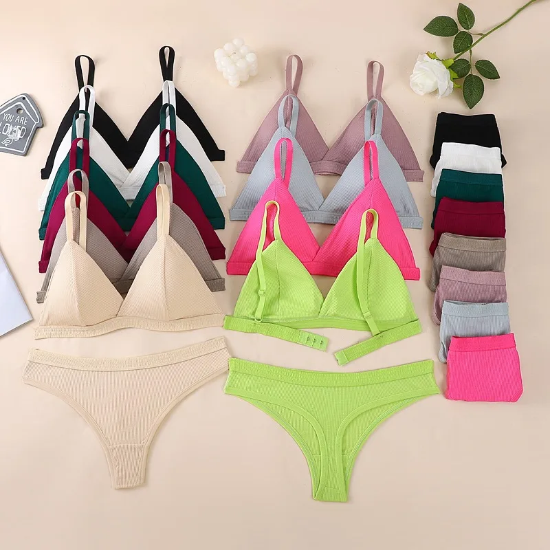 Seamless Bra and Panties Set Solid Color Bralette Thin Wireless Bras Low Waist Thong Sexy Lingerie Set Women\'s Underwear