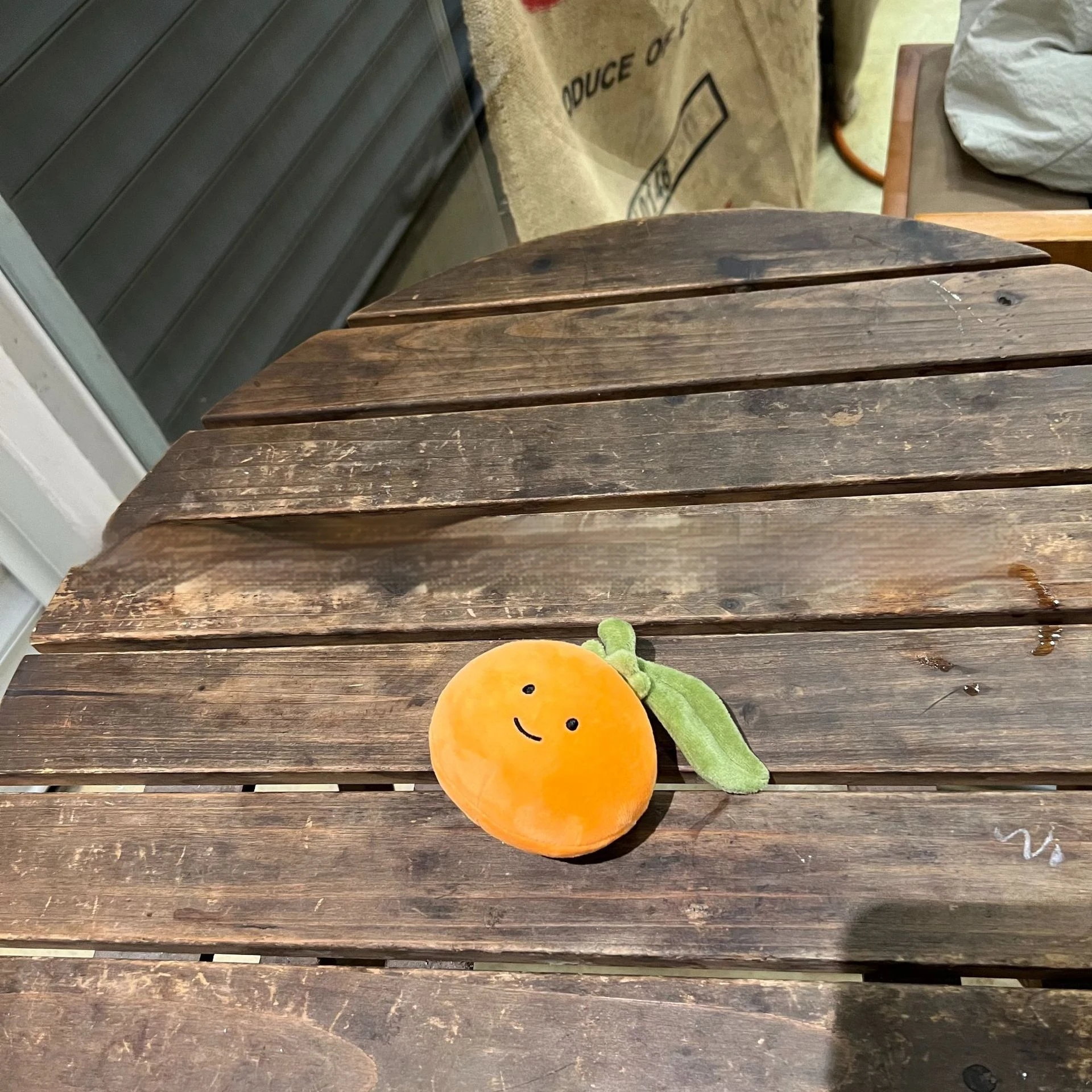 Divertido juguete de peluche de naranja cítrica, bonito personaje de fruta con mochila, llavero con Clip, muñeco de peluche suave, regalo para niños, estudiantes y niñas