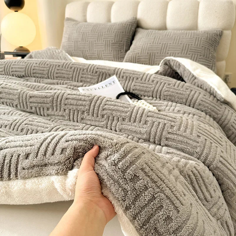 

Winter Tafu Fleece Milk Fleece Winter Quilt Thickened Warm Double-sided Fleece Student Dormitory Spring and Autumn Quilt Core
