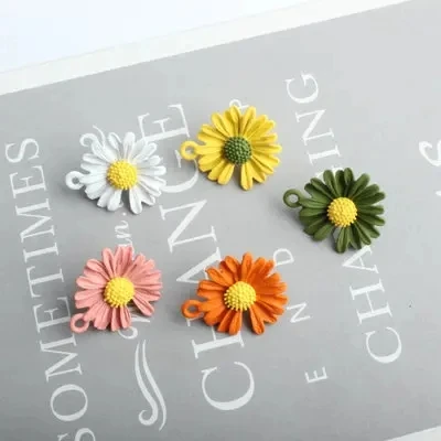 100pcs 21*18mm Broken Chipped small chrysanthemum paint alloy small pendant bracelet pendant diy jewelry accessories