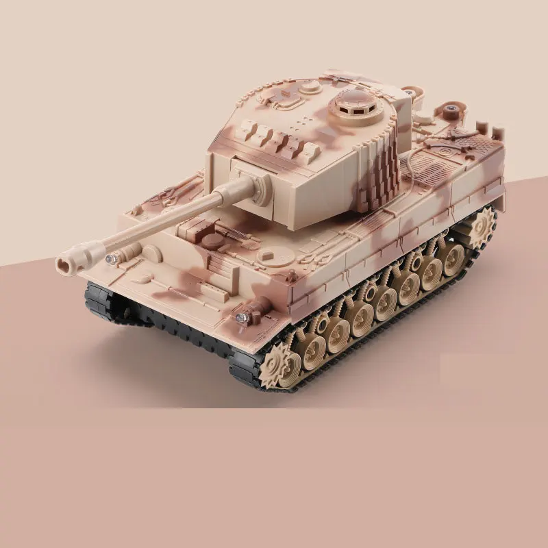 Vehicule militaire avec figurine et accessoires asst