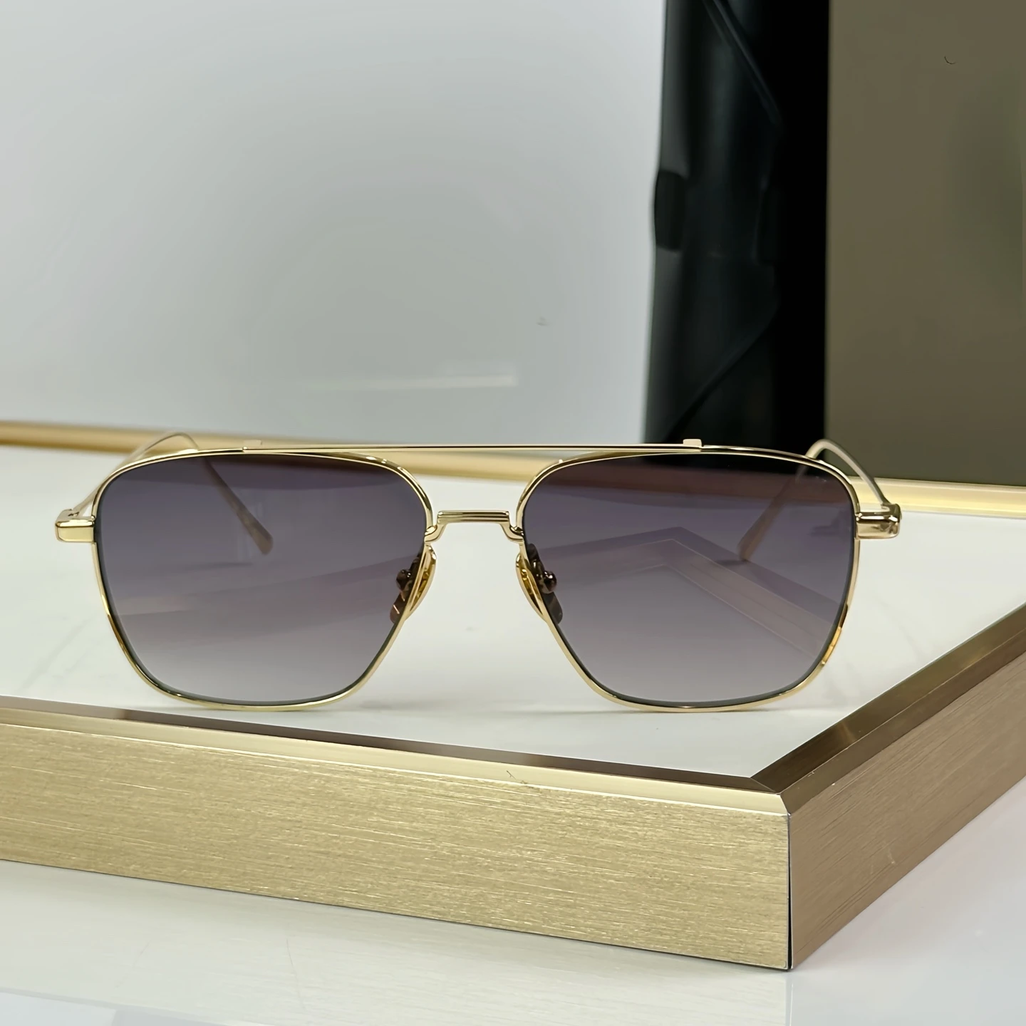 Dilta ARTOA.57 DTS181 Square Pilot Sunglasses Man Metal Alloy Classic Popular Male Female Fashion Sunglasses Women Outdoor 2025