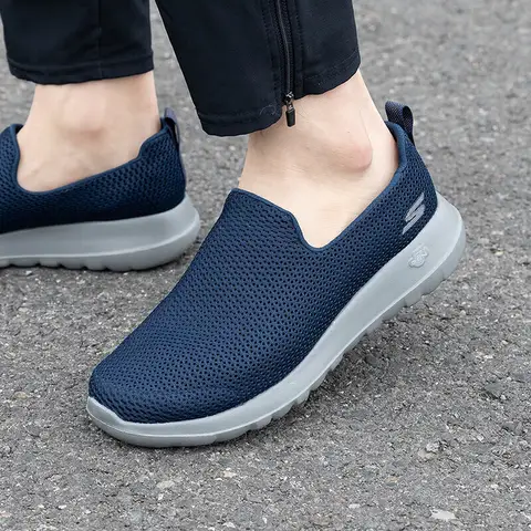 Skecher 남성 신발 2025 여름 신상품 블랙 슬립온 소프트 솔 라이트 캐주얼 신발 54600-NVGY