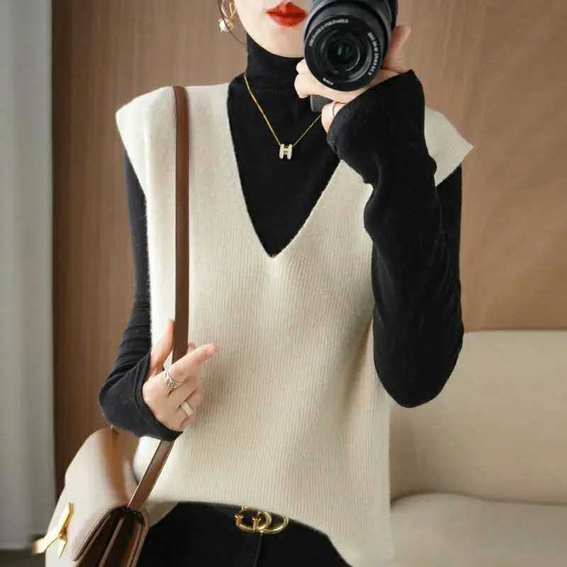 Korea Fashion Women New Knitted Sweaters Vest Spring Autumn Loose Coat Vintage V-neck Solid Casual Sleeveless Pullover Tops 2023