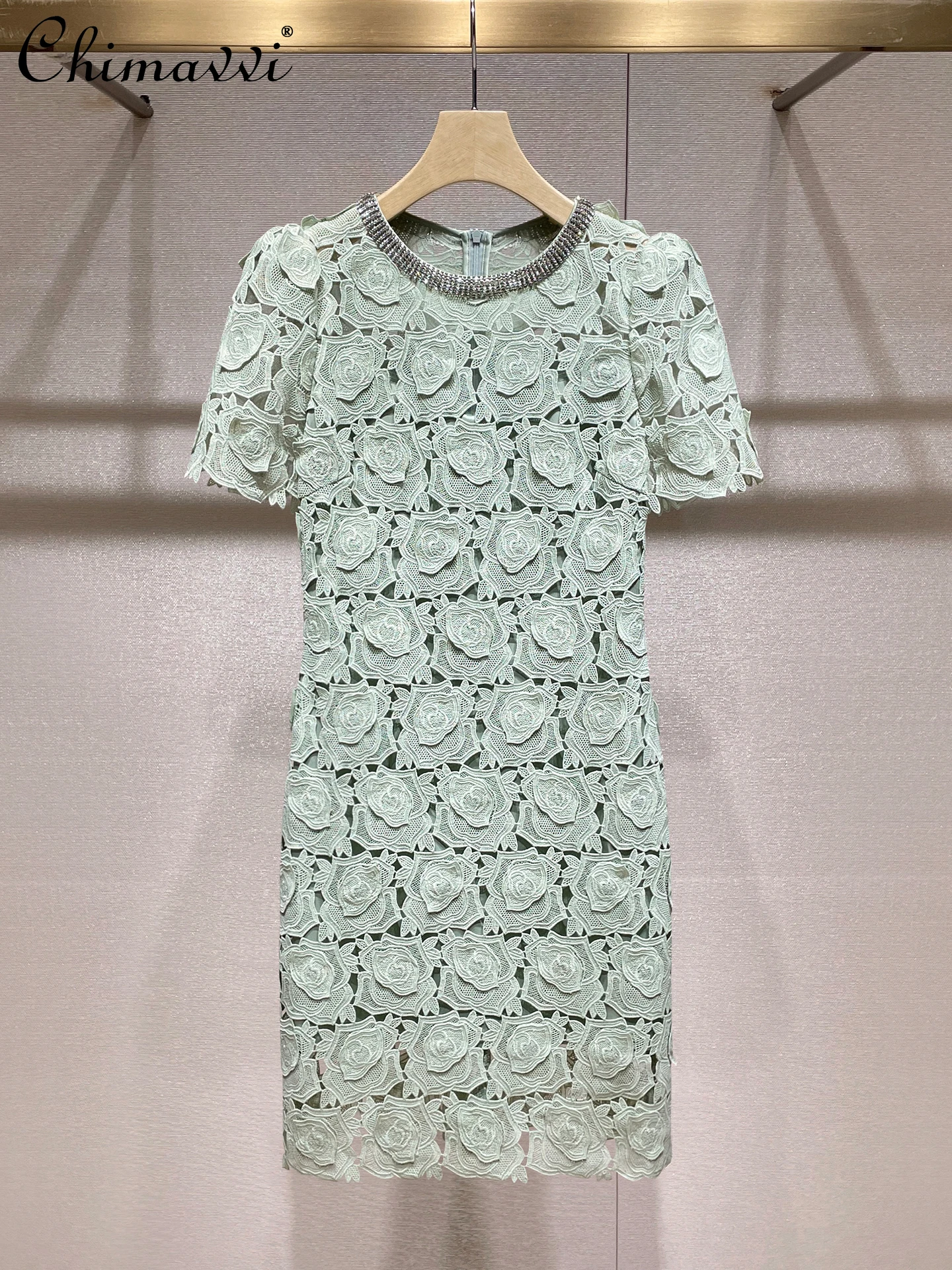 

Французское элегантное светское летнее платье для тяжелой промышленности 2025, женское платье с высокой талией и круглым вырезом с короткими рукавами и кружевной вышивкой