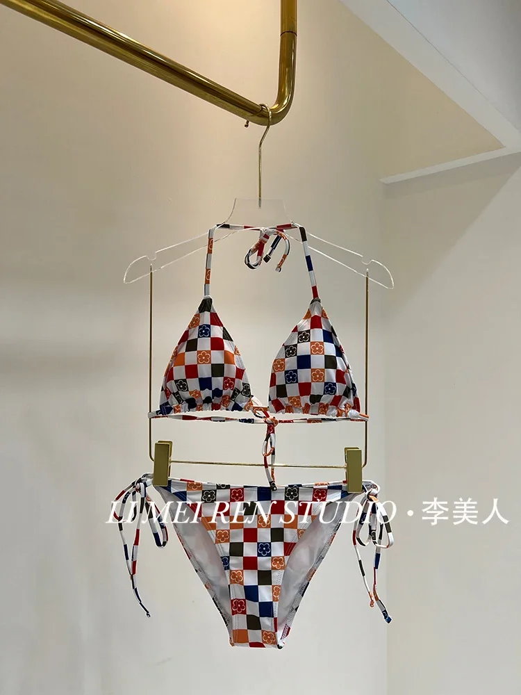 New Bikini swimsuit gathers sexy and spicy women
