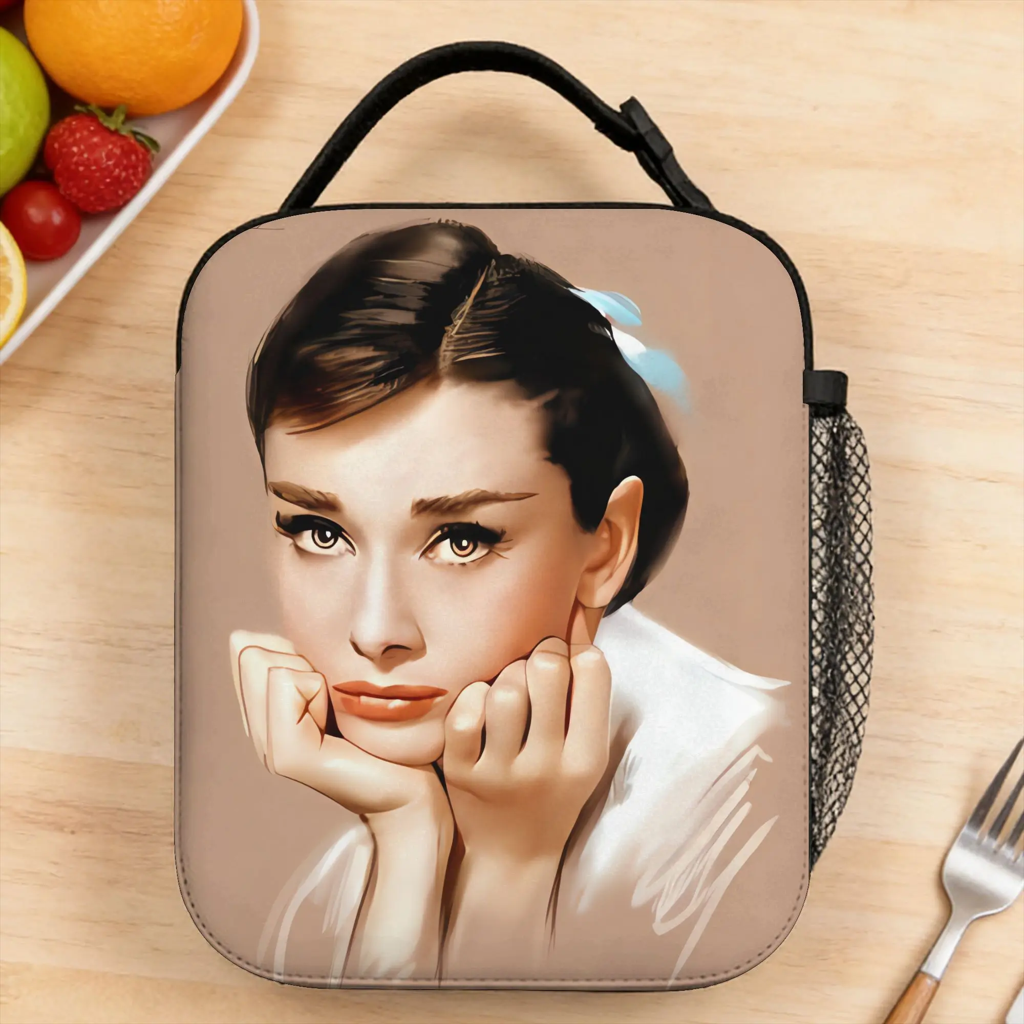 Audrey Hepburn Lunch Bag  Leisure Lunch Box For Child  Outdoor Picnic Cooler Bag Waterproof Thermal Lunch Bags