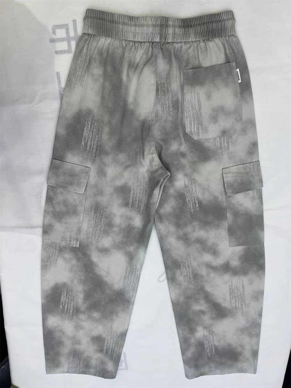 QICHE Men Tie‑Dye Jacquard Cargo Pants Elastic Drawstring Waist Rivet Decor Loose Tapered 100% Cotton Casual Long Trousers
