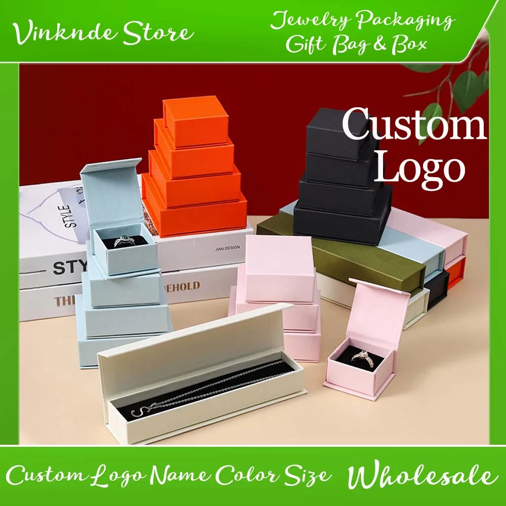 

Magnetic Clasp Flip Lid Jewelry Organizer Custom Logo Branding Earrings Necklace Ring Holder Case for Bridal Rings Present Boxes